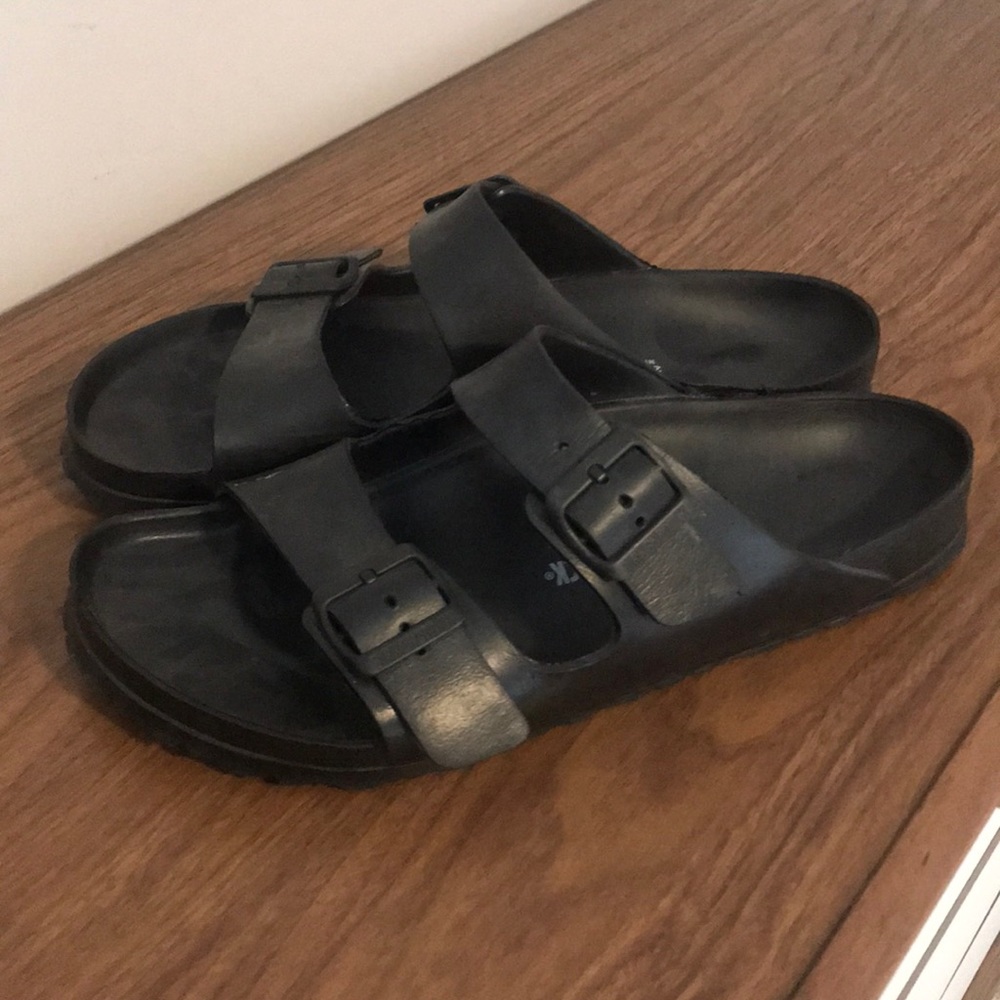 Black Birkenstock’s
